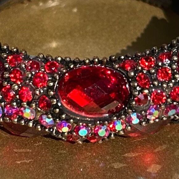Vtg Gorgeous Clamper Cuff Bracelet Women's OS Red AB Rhinestones Hinged Cabochon - Picture 10 of 12